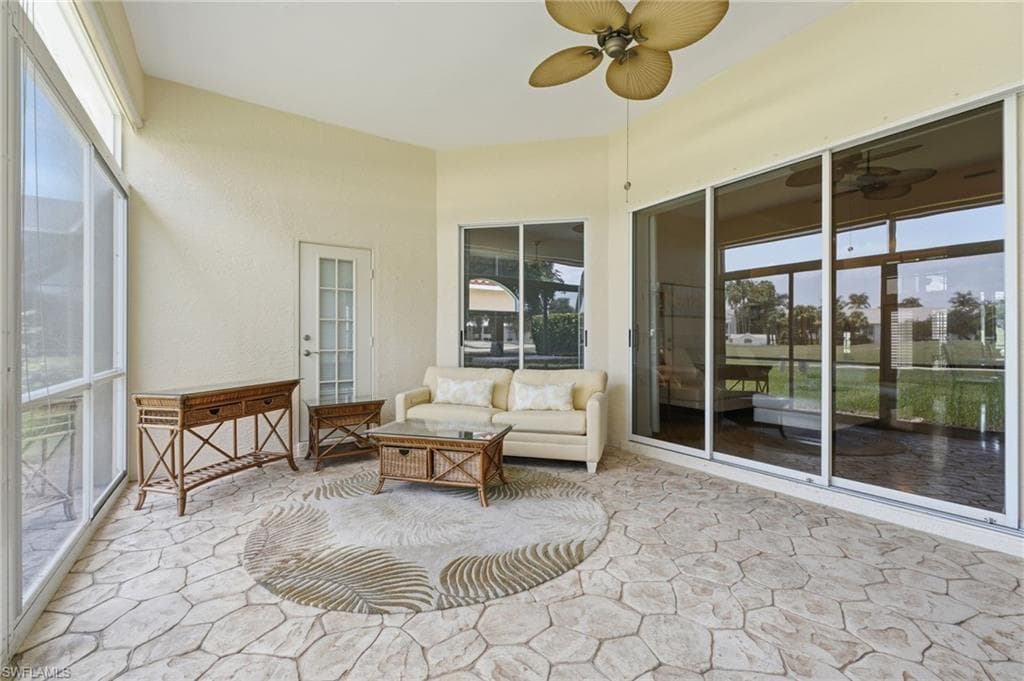 14846 Crescent Cove DR-17