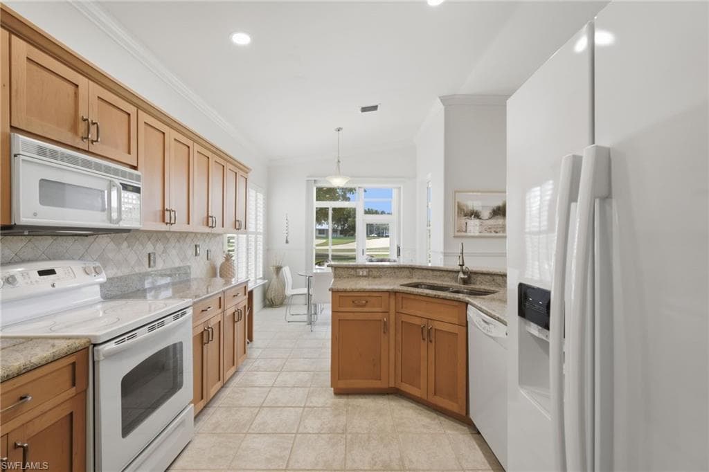 14846 Crescent Cove DR-15