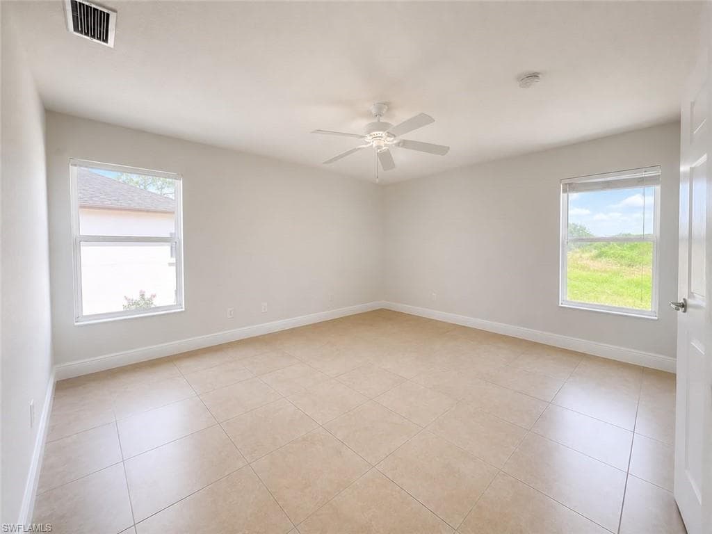 3306 39th ST SW-13