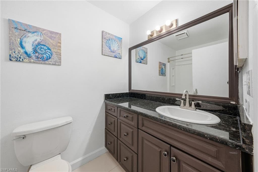 2925 Winkler AVE 920-17