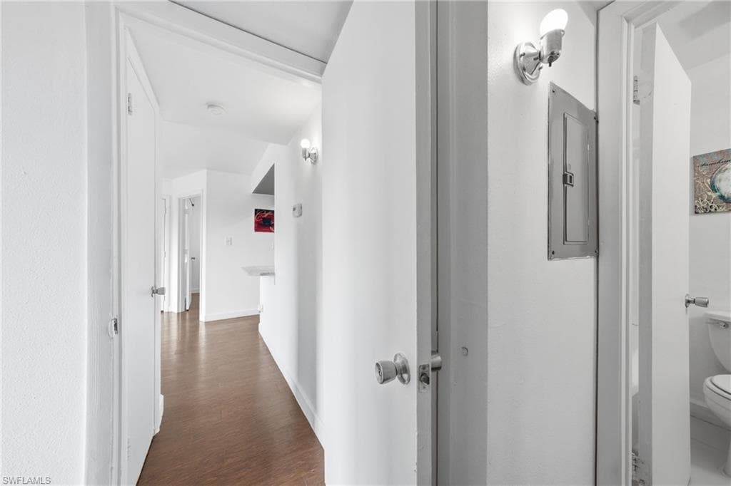 2925 Winkler AVE 920-16
