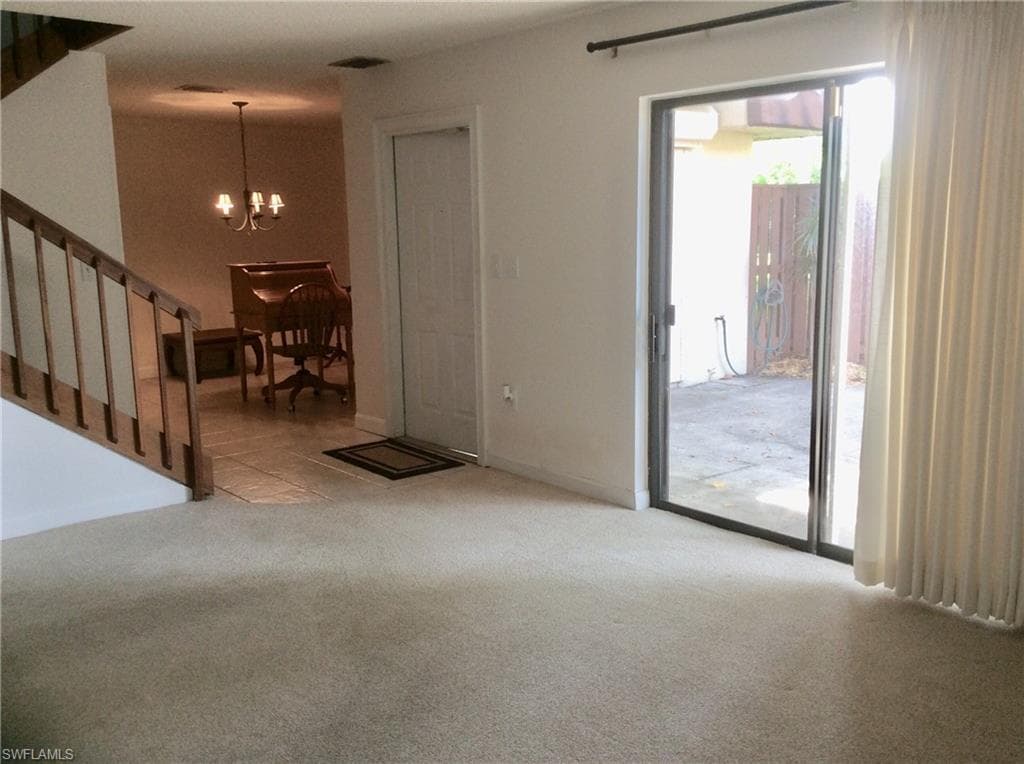 5249 Cedarbend DR 3-5