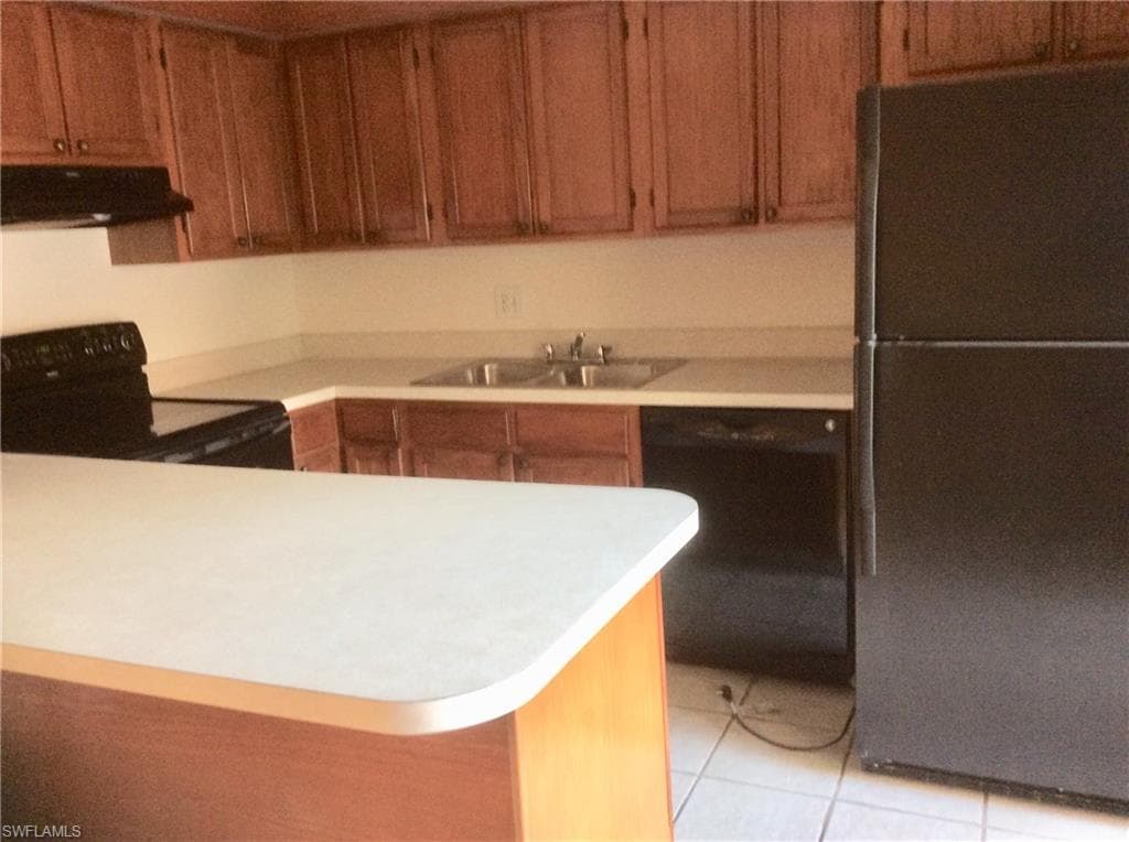 5249 Cedarbend DR 3-9
