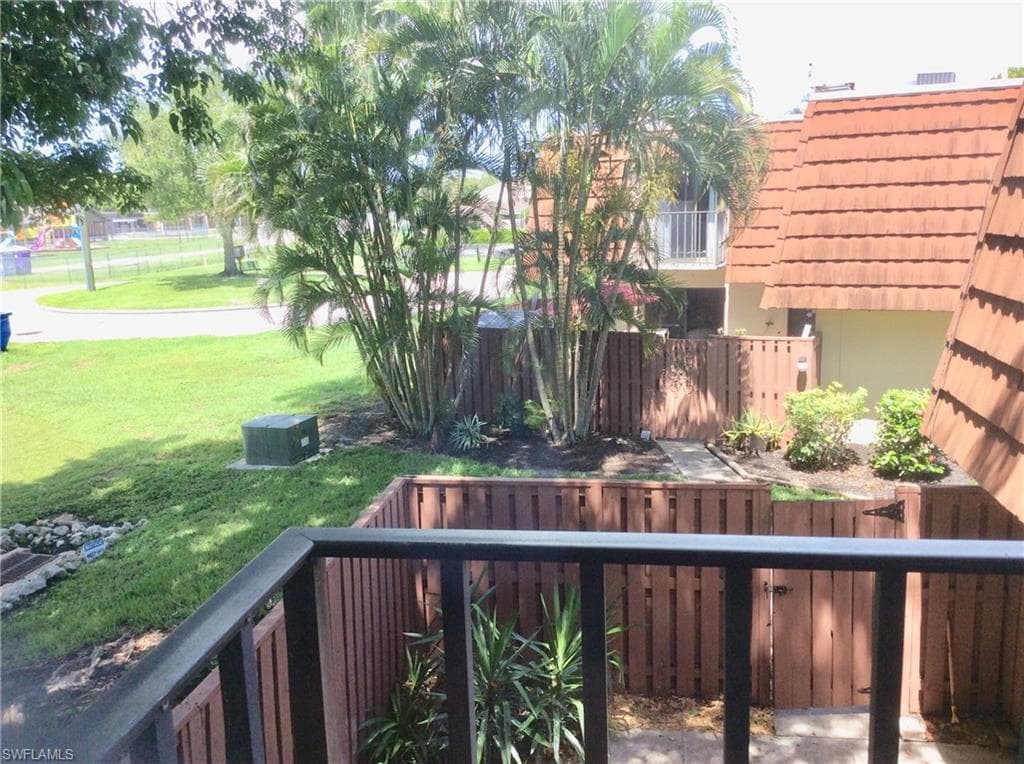 5249 Cedarbend DR 3-11