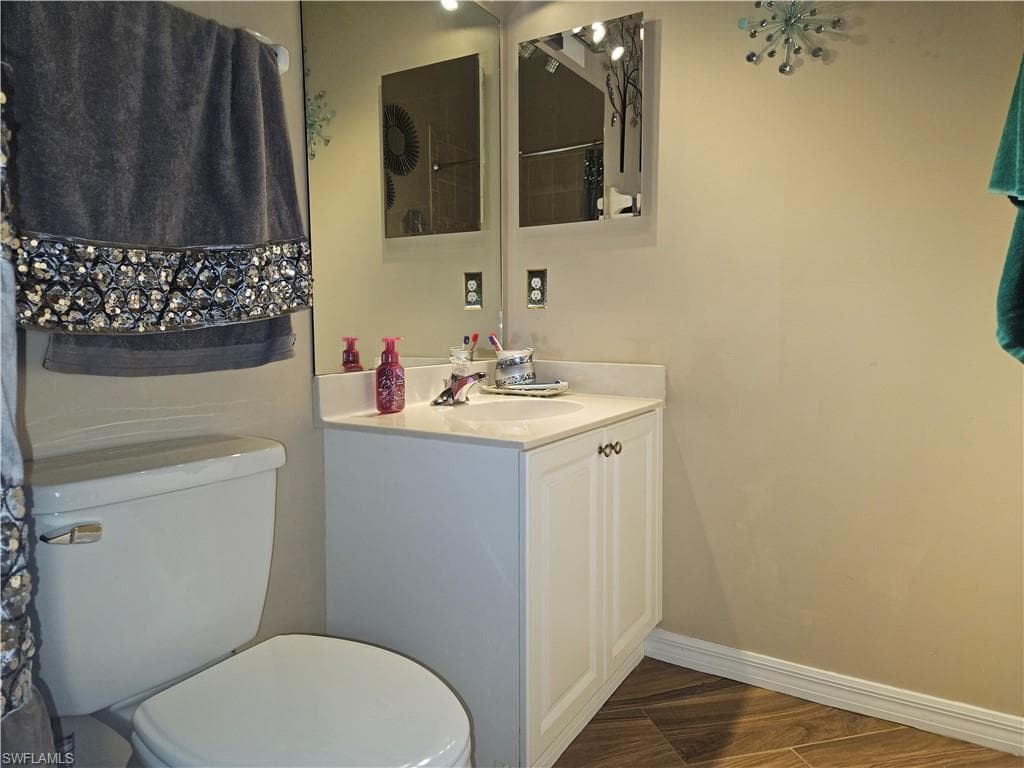 18300 Plumbago CT-27
