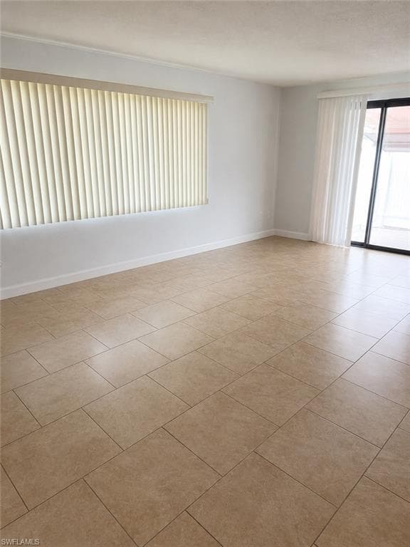 3502 Seminole AVE-5