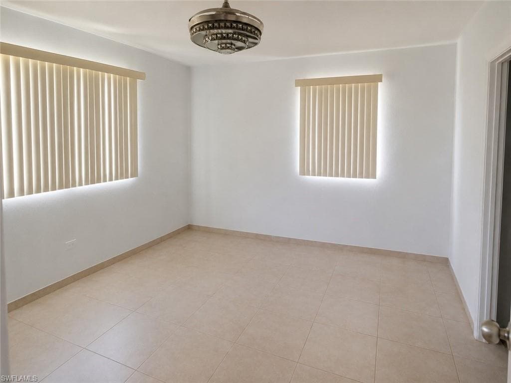 3502 Seminole AVE-9