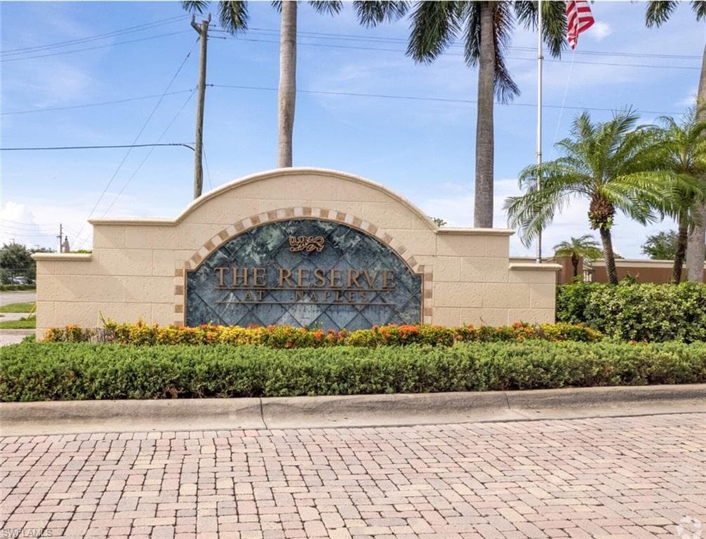 1220 Reserve WAY 205-17