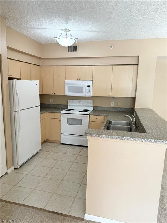 1220 Reserve WAY 205-5