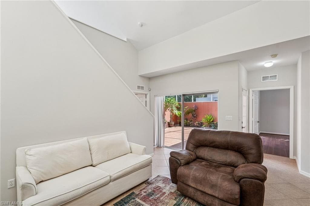 4337 Covey CIR 9C-8