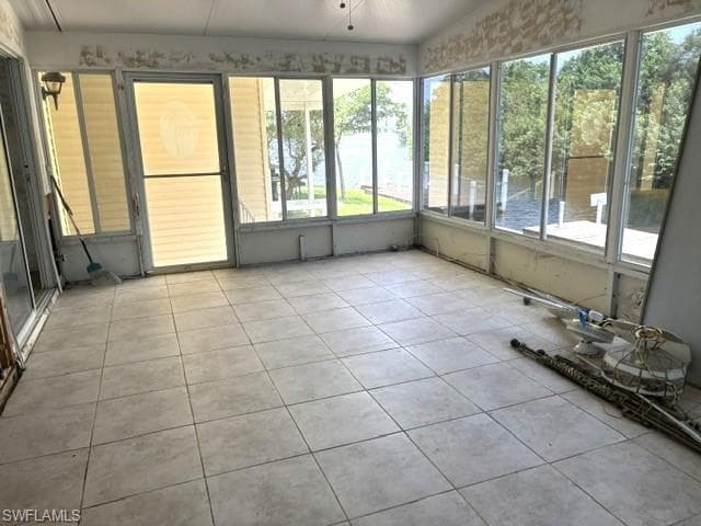 350 Shoreland DR-10