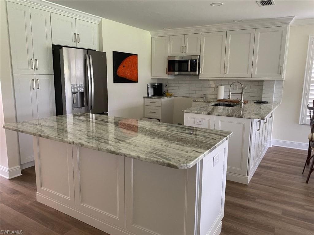 8361 Grand Palm DR 2-4