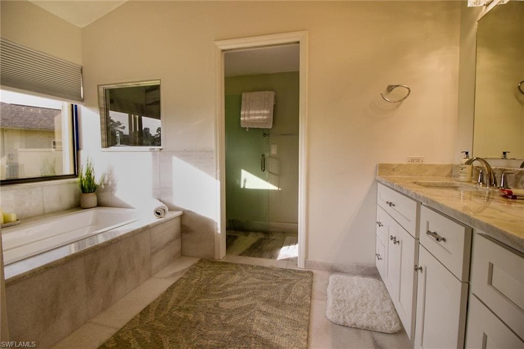 4220 Glasgow CT-11