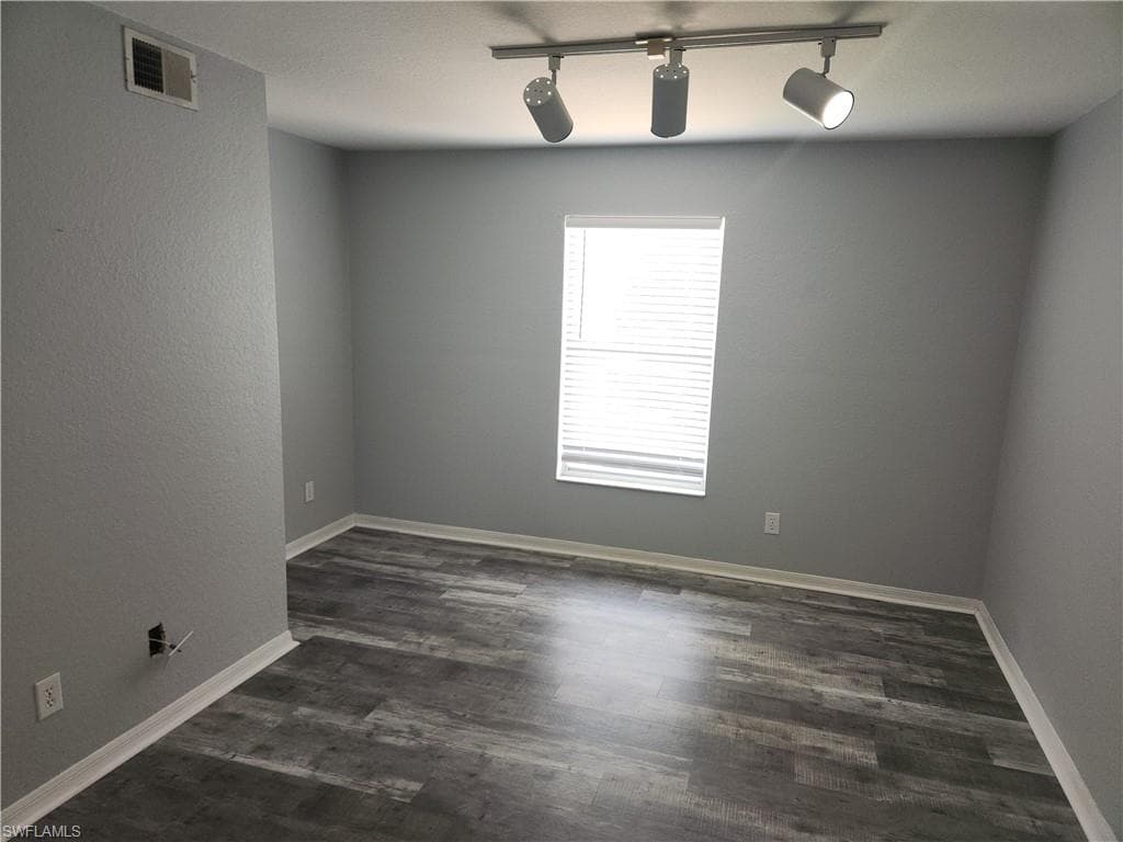 9660 Victoria LN A301-10