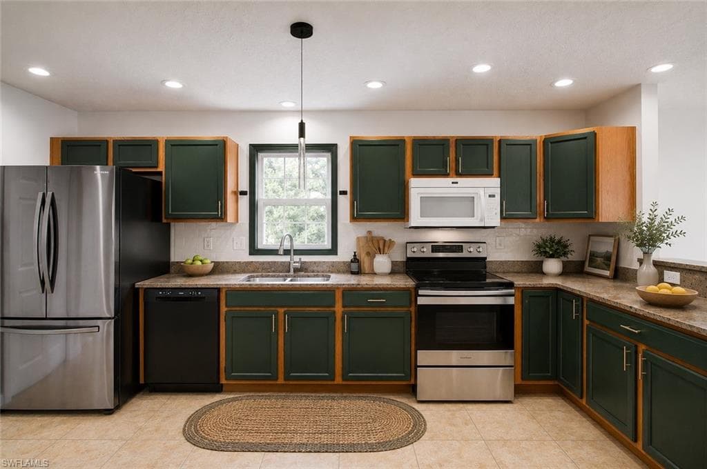 434 Leawood CIR-6