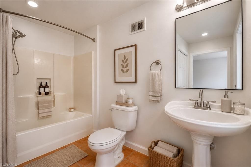 434 Leawood CIR-16