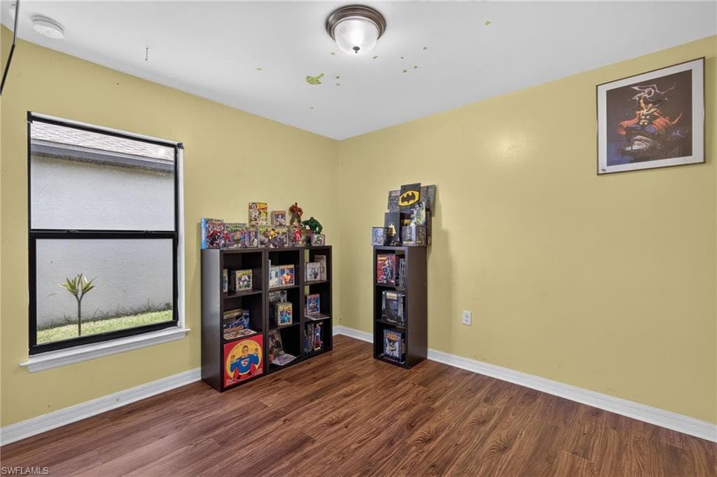 225 Shadow Lakes DR-19
