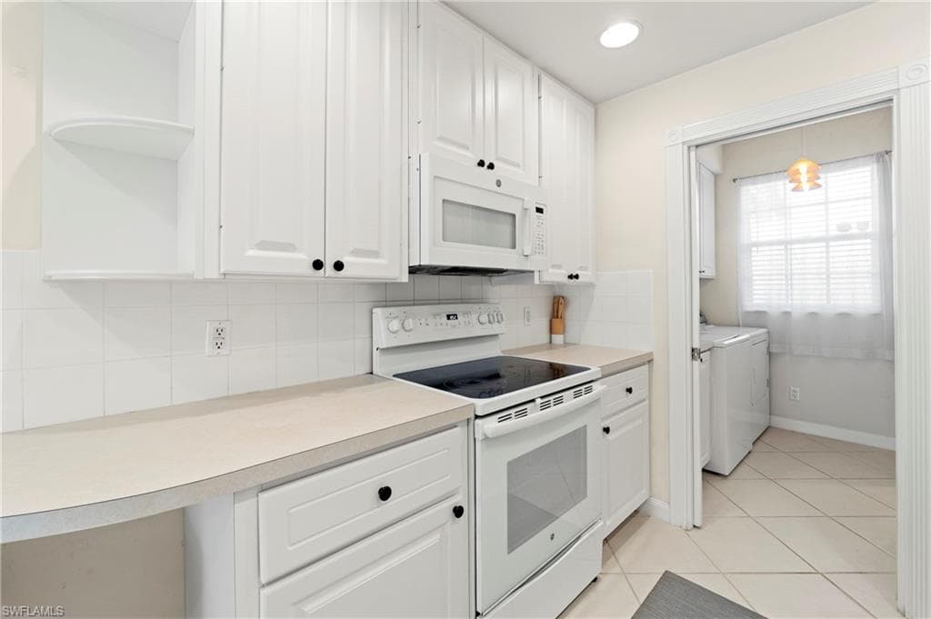 5513 Cove CIR 88-11