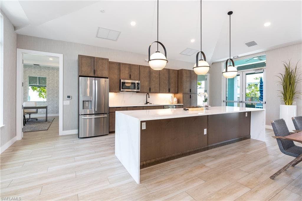 26430 Coco Cay CIR 202-20