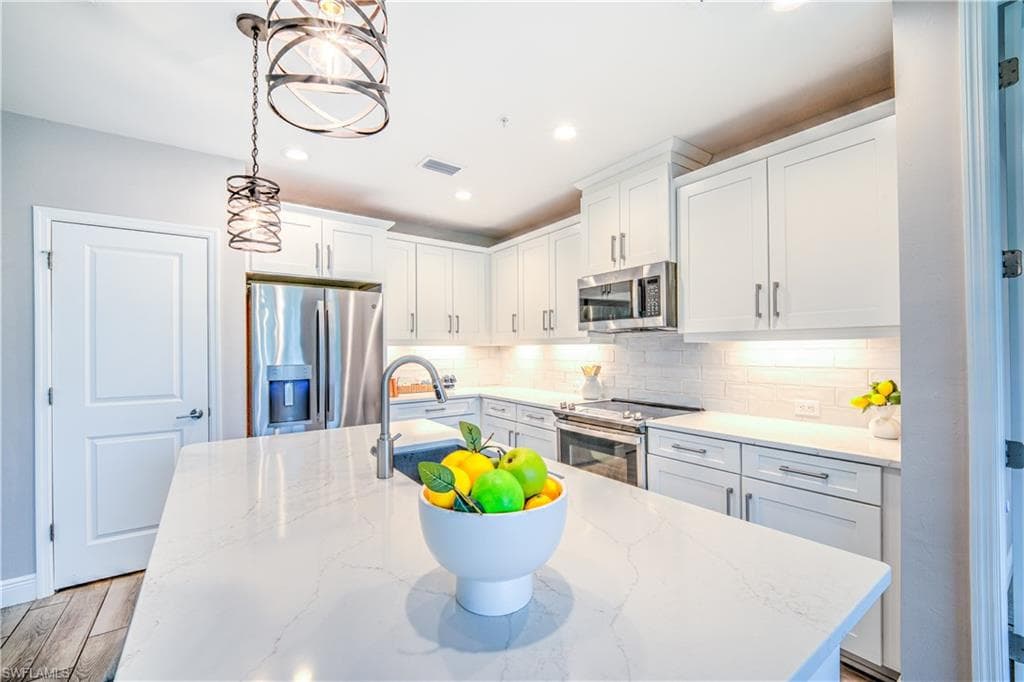 2626 Seychelles CIR 1404-6