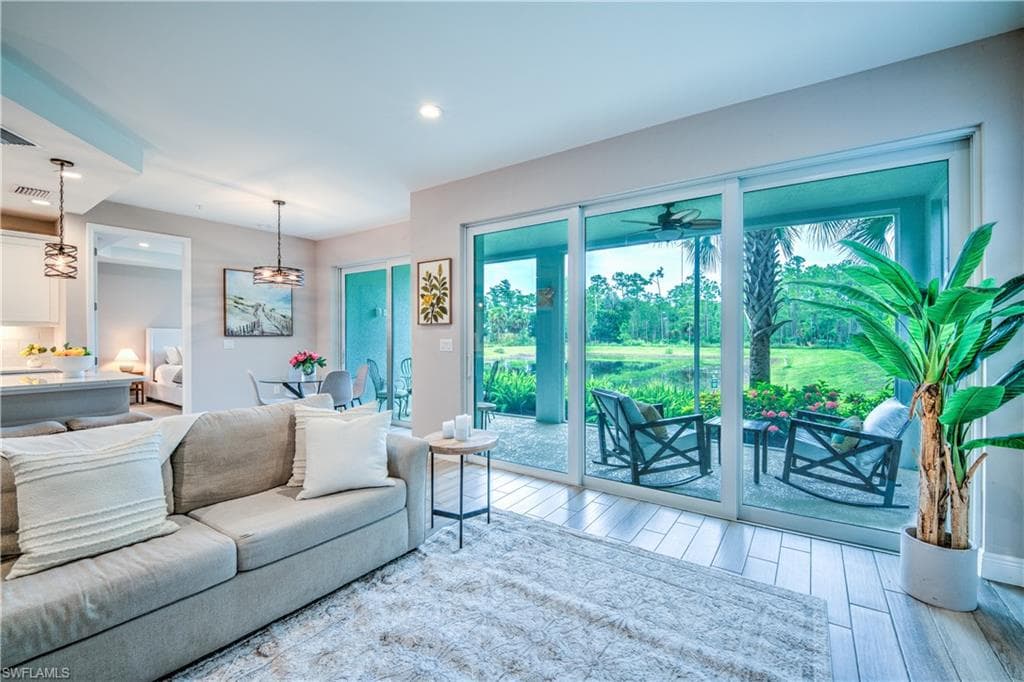 2626 Seychelles CIR 1404-12