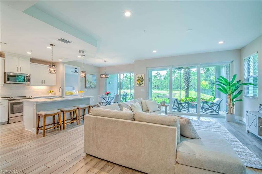 2626 Seychelles CIR 1404-7
