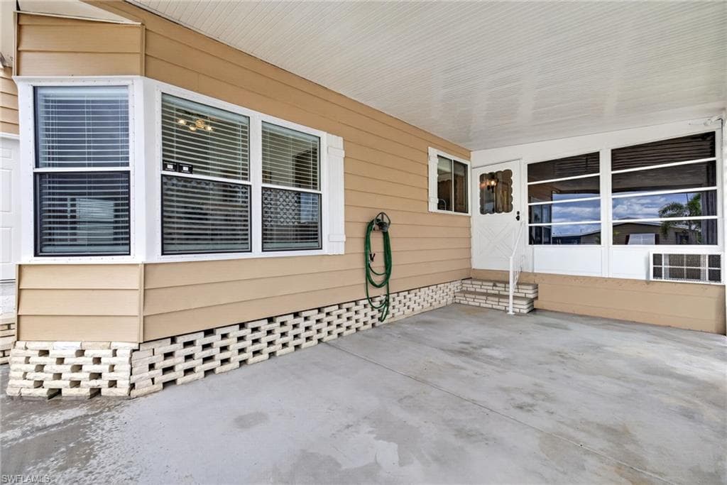 95 Oceans BLVD-26