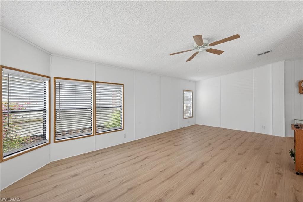 95 Oceans BLVD-9