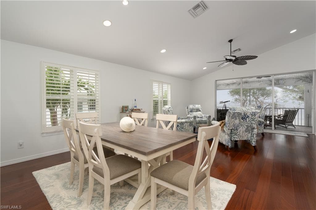 8550 Ebbtide WAY-30