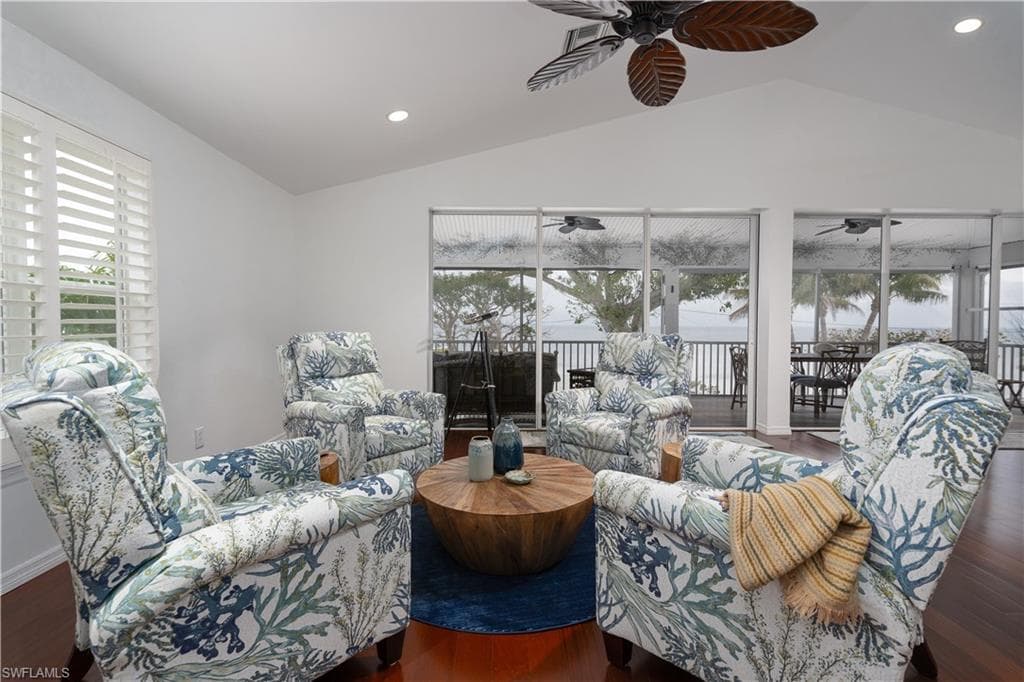 8550 Ebbtide WAY-25