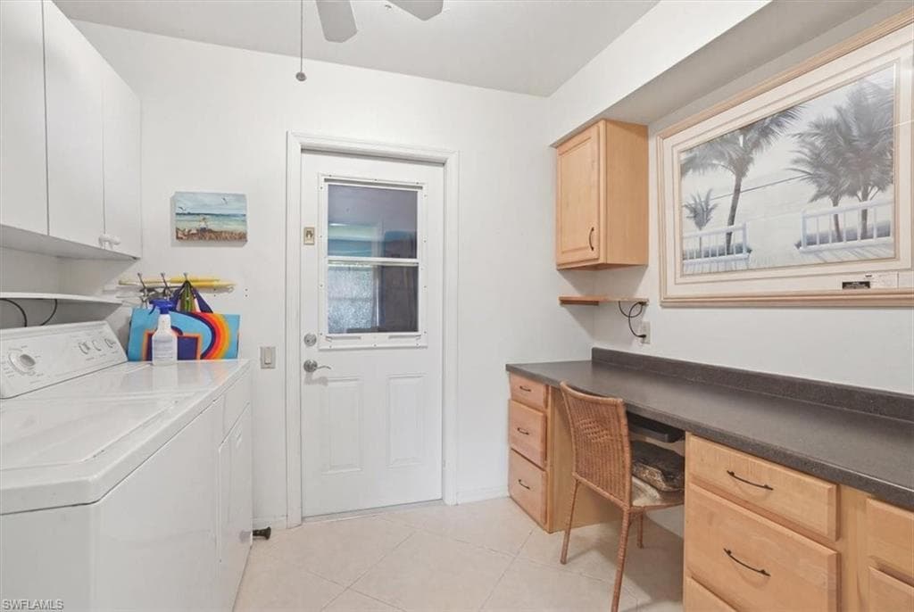 3852 Essex PL-25