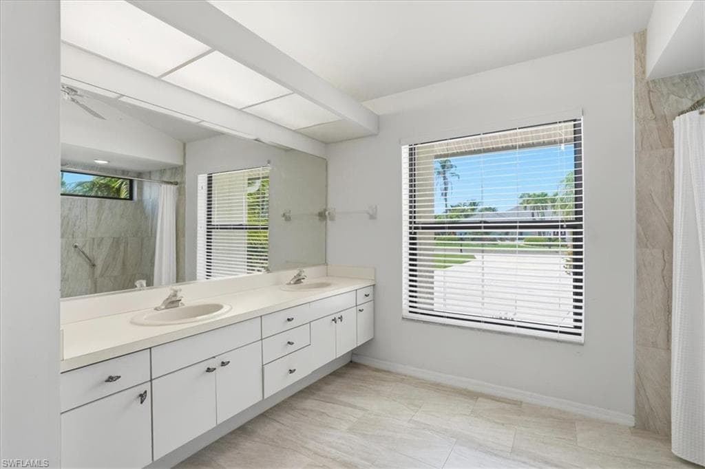 3852 Essex PL-18