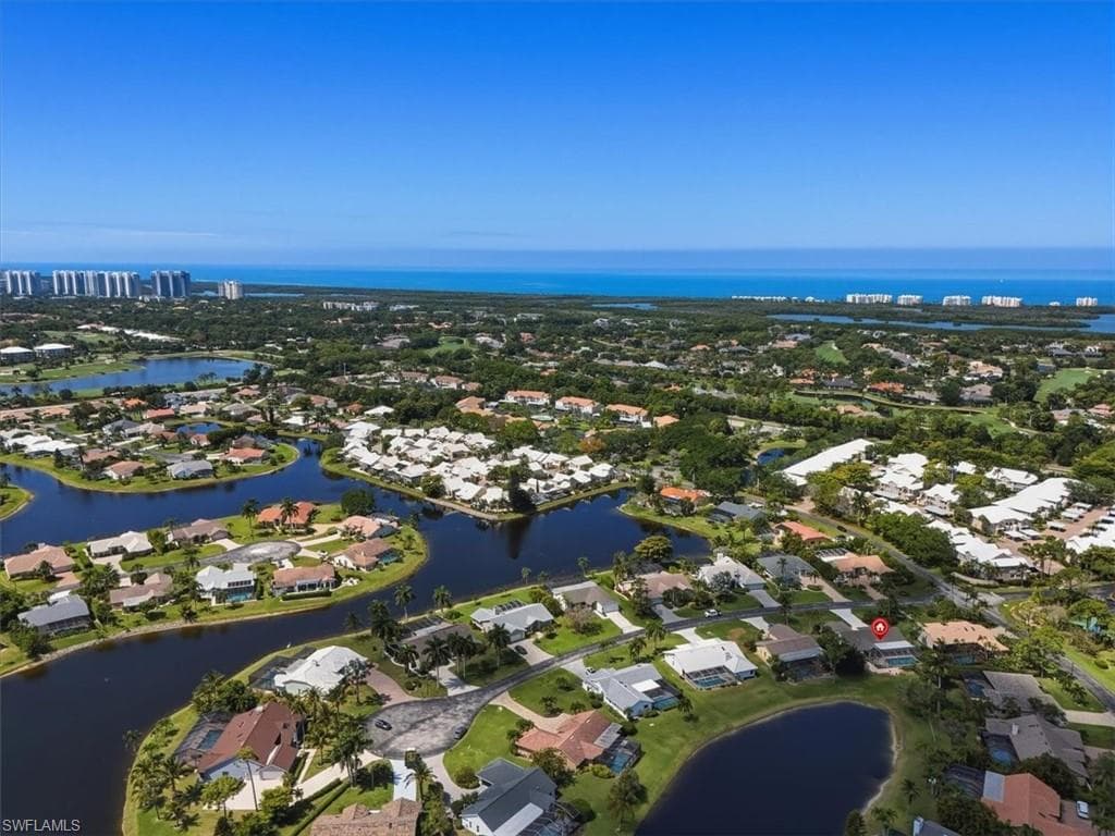 3852 Essex PL-37