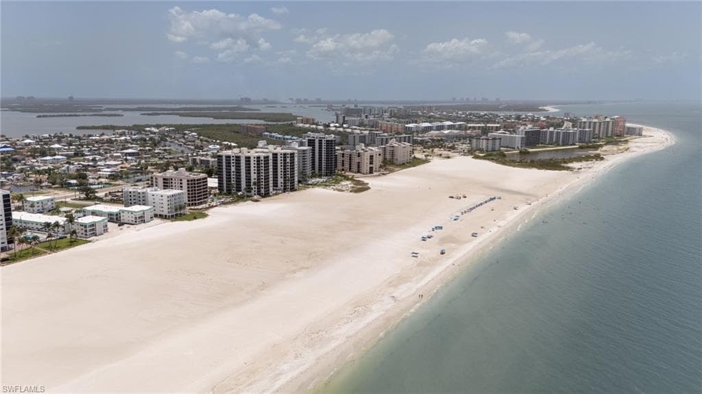 6500 Estero BLVD H302-21