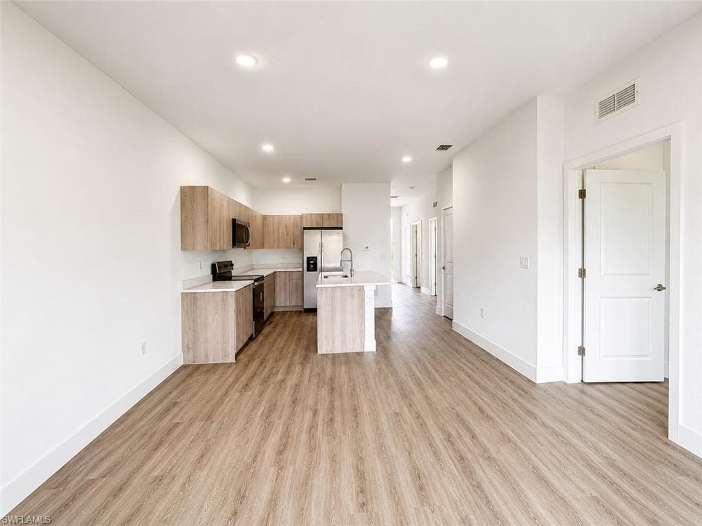 1258 MILWAUKEE BLVD-3