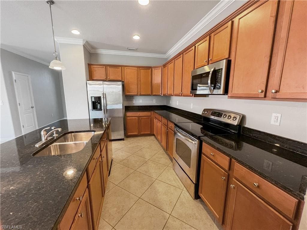 9332 Via San Giovani ST-10