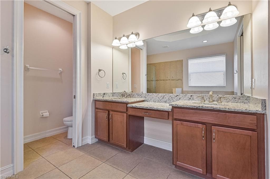 3899 Eldon ST-12