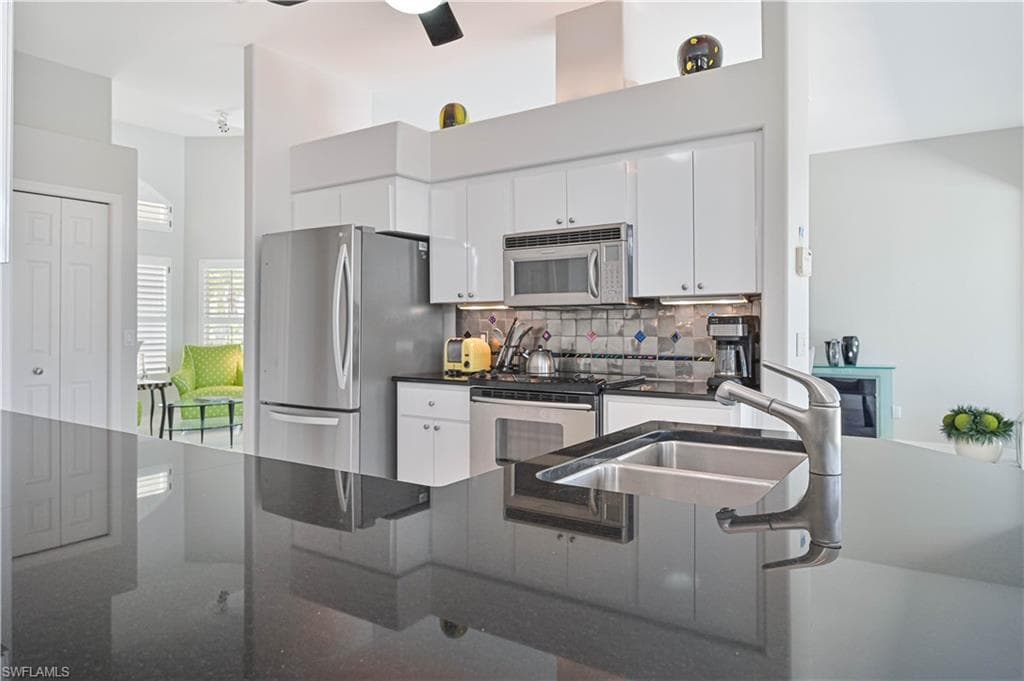 3681 Lakemont DR-10