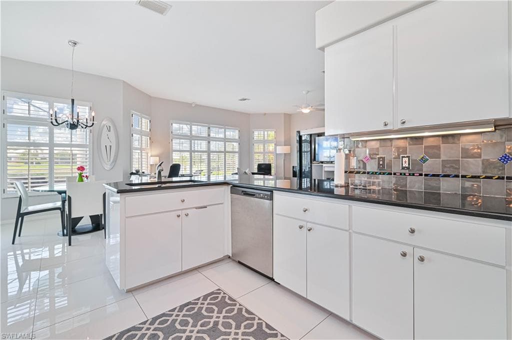 3681 Lakemont DR-14