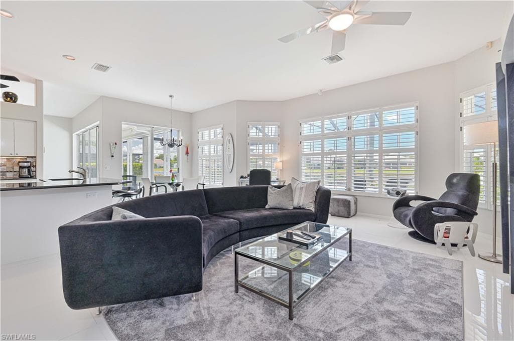 3681 Lakemont DR-19