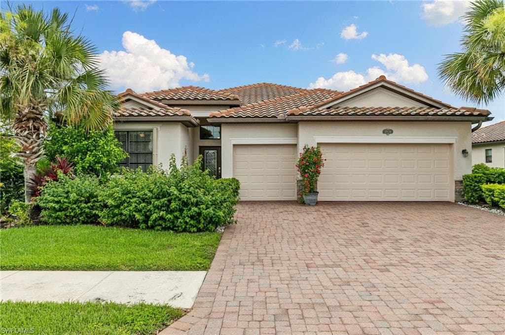 3934 Sapphire WAY-3