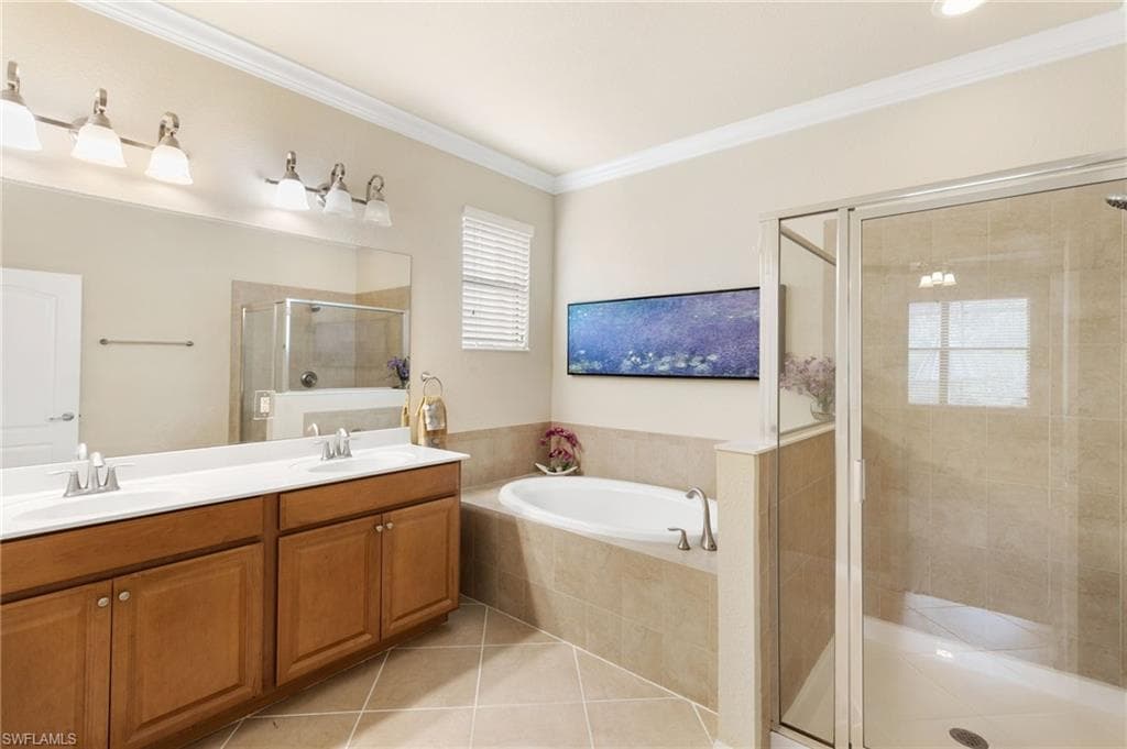 3934 Sapphire WAY-18