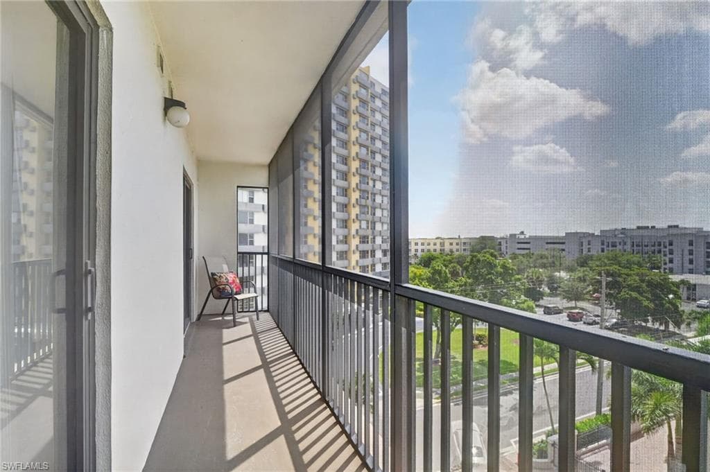 1900 Virginia AVE 503-7