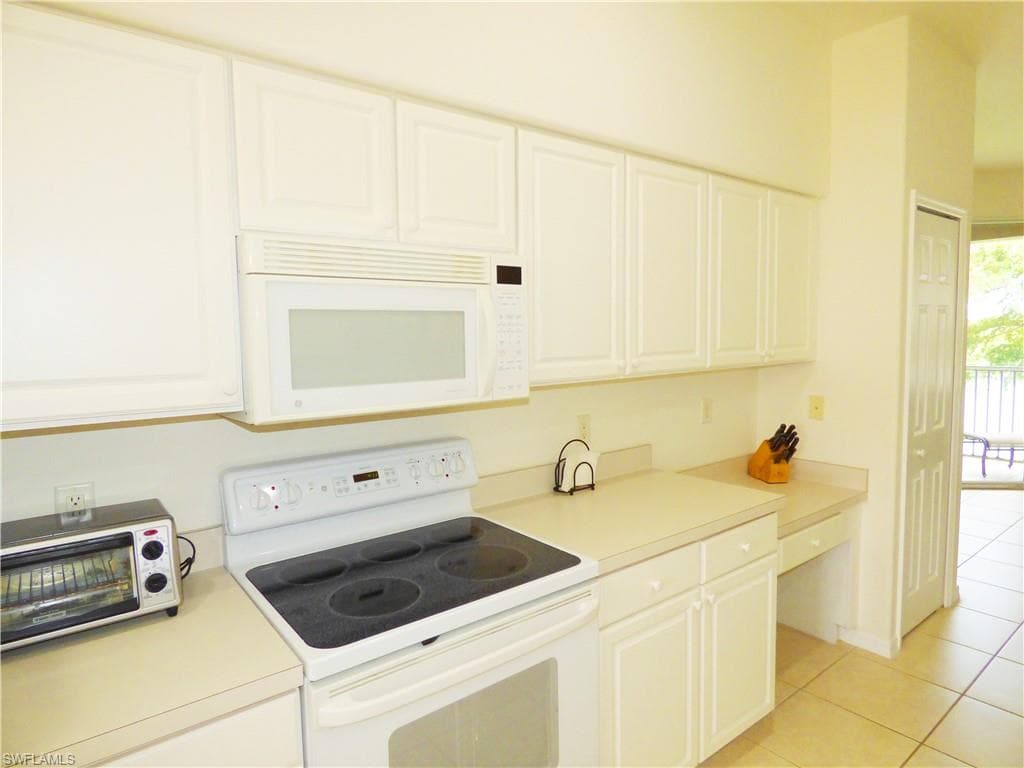 10006 Sky View WAY 205-7
