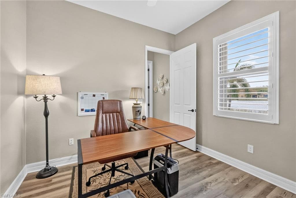 10975 Longwing DR-33