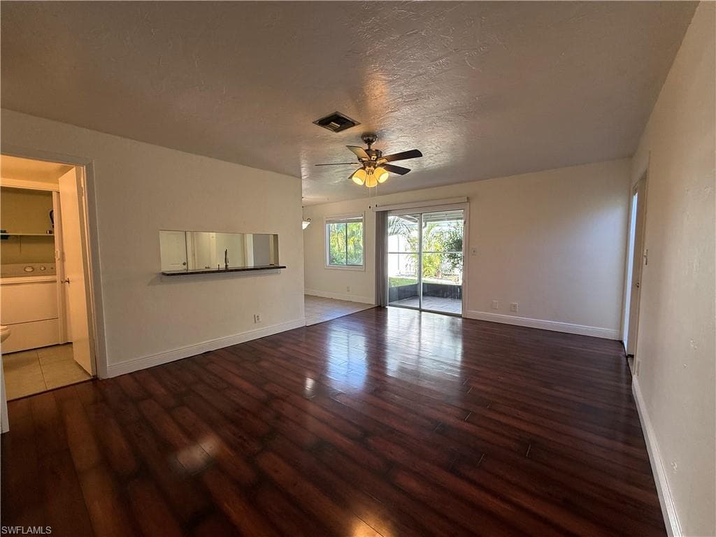 3257 Prince Edward Island CIR 3-7