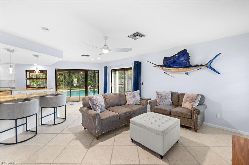 433 Golfview DR-46