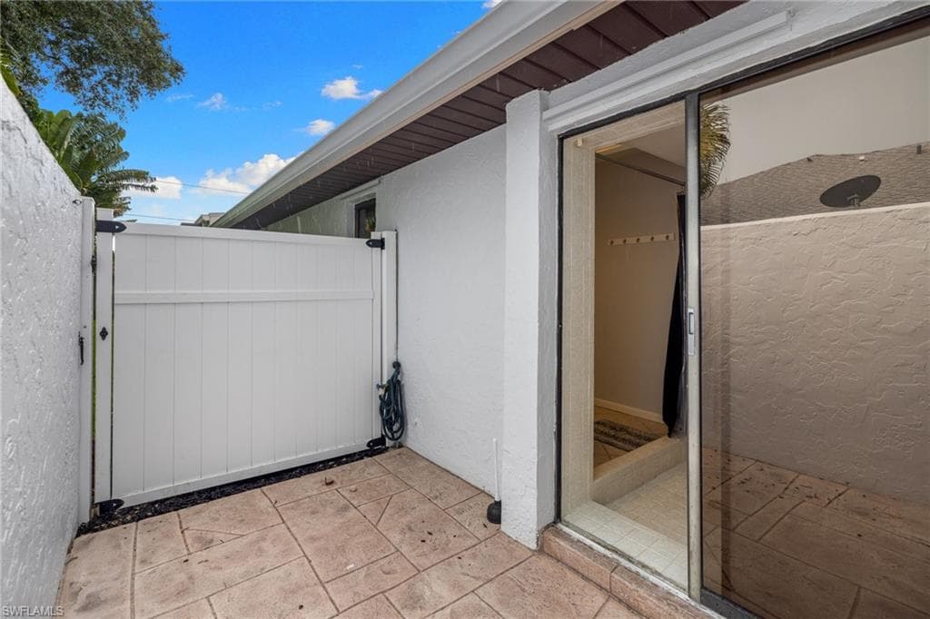 433 Golfview DR-20