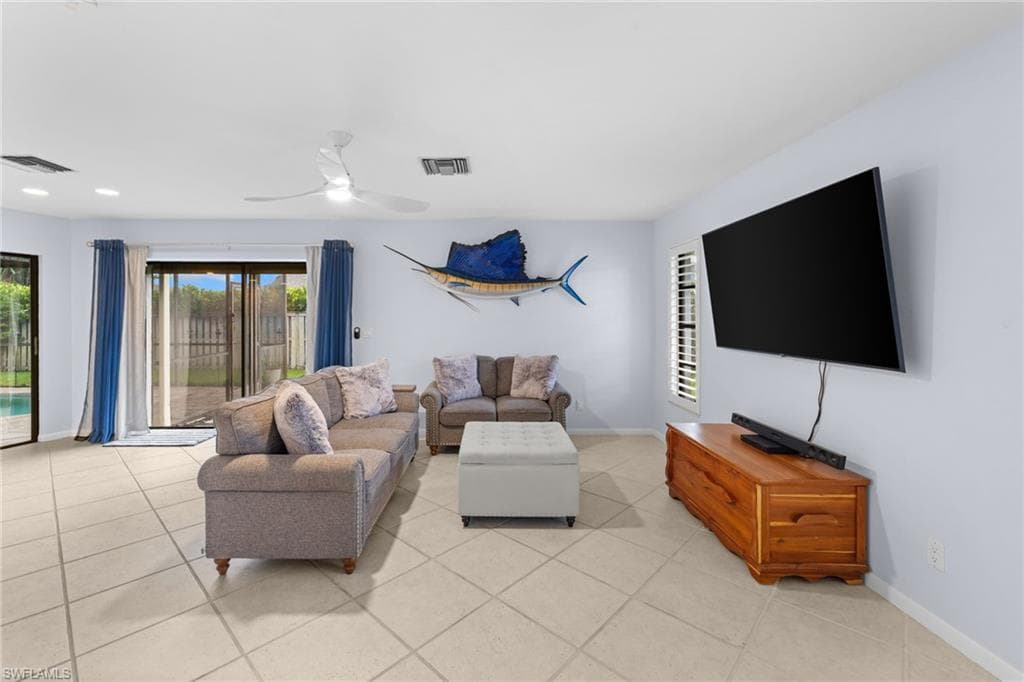 433 Golfview DR-45