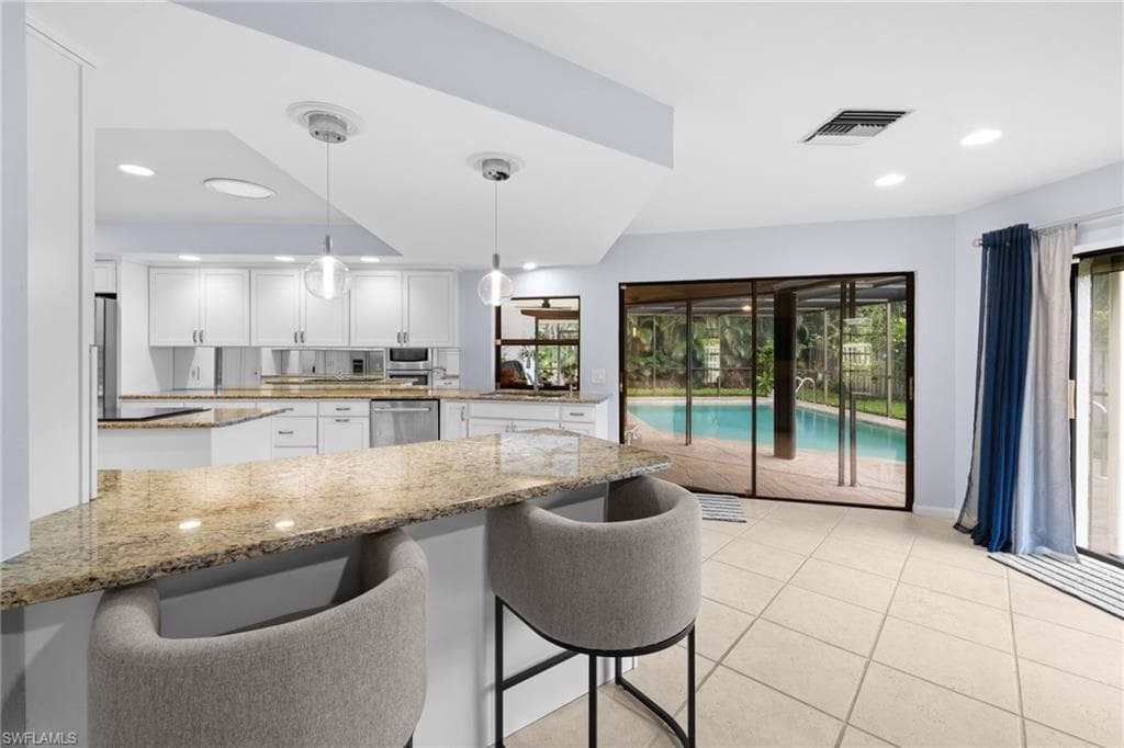 433 Golfview DR-40